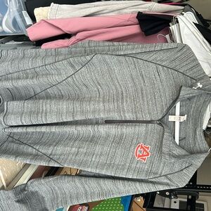 Auburn pullover